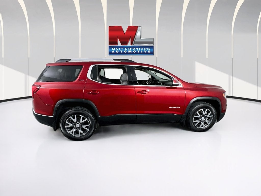 2023 GMC Acadia SLT