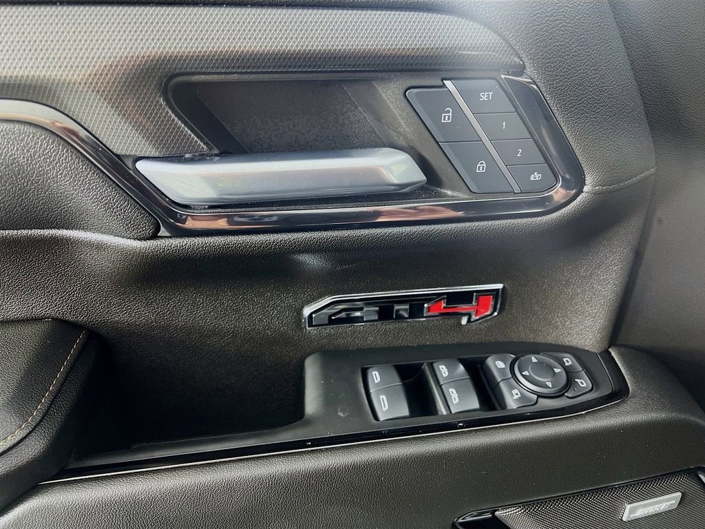 2024 GMC Sierra 1500 AT4